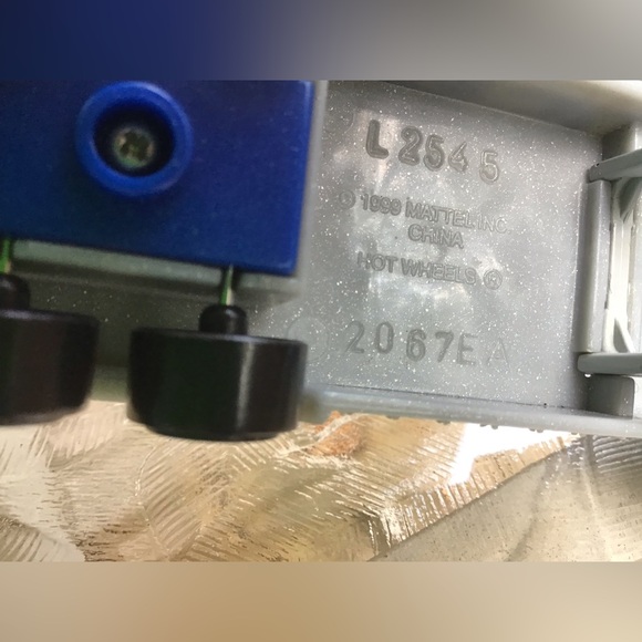 Disney Mickey Mouse Plush with Vintage 1999 Hot Wheels Toy Truck - Picture 12 of 13